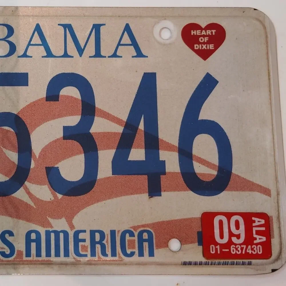 Vintage 2009 Alabama License Plate - God Bless America Flag Theme A555346